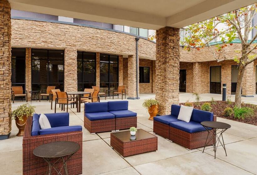 Отель Courtyard By Marriott Sacramento Folsom