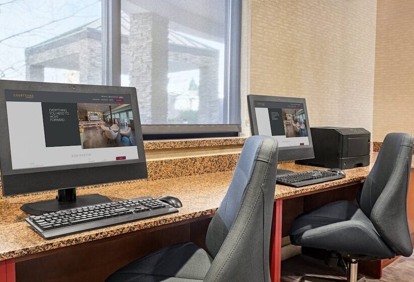 Отель Courtyard By Marriott Sacramento Folsom