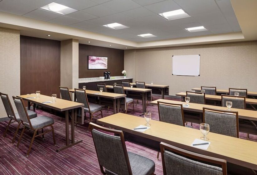 Отель Courtyard By Marriott Sacramento Folsom