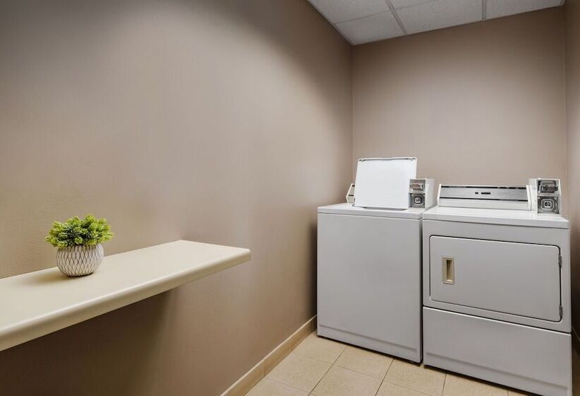 Отель Courtyard By Marriott Sacramento Folsom