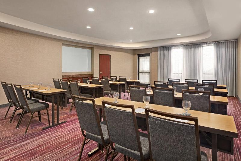 Отель Courtyard By Marriott Sacramento Folsom