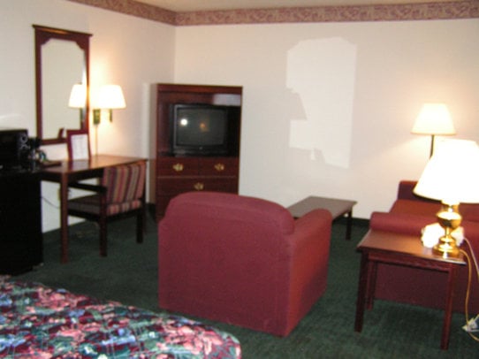 فندق Amerivu Inn & Suites Cumberland
