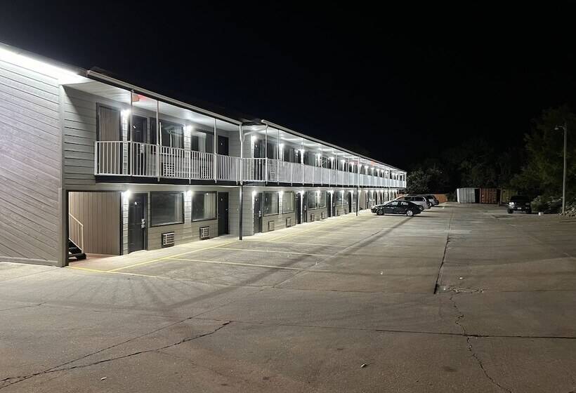 فندق Days Inn By Wyndham Branson Near Theatre District