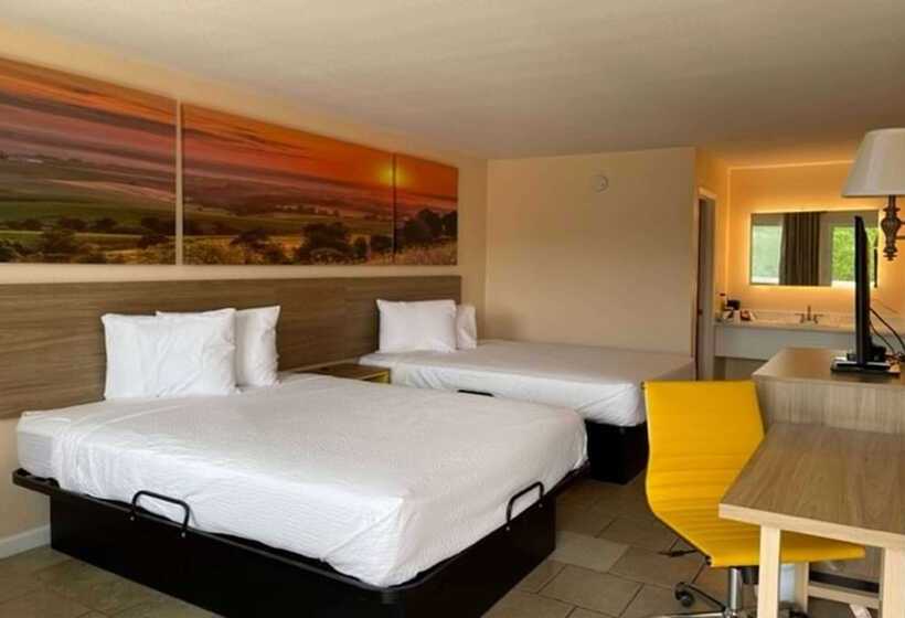 فندق Days Inn By Wyndham Branson Near Theatre District