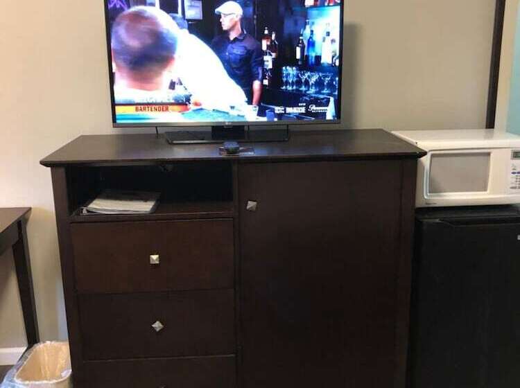 فندق Deerfield Inn And Suites  Fairview