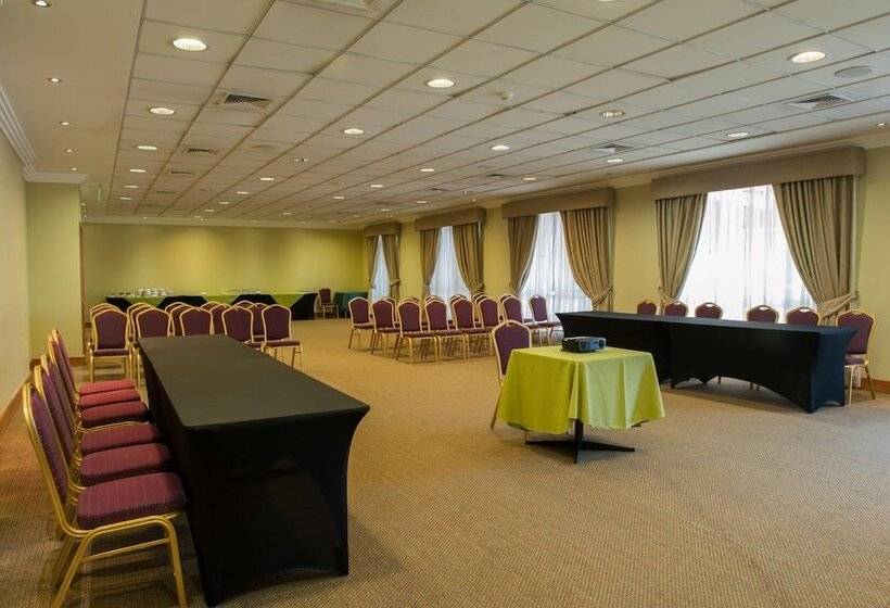 Hotel Diego De Almagro Lomas Verdes