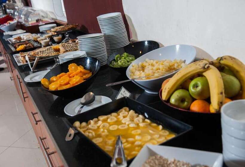 Hotel Diego De Almagro Lomas Verdes