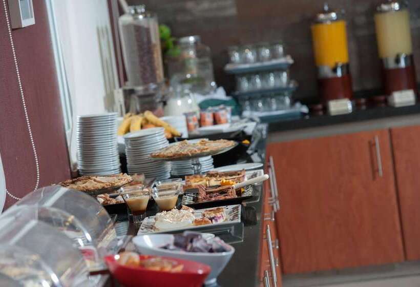 Hotel Diego De Almagro Lomas Verdes