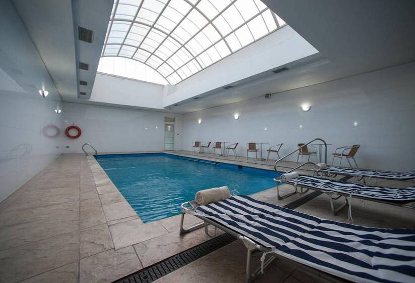 Hotel Diego De Almagro Lomas Verdes