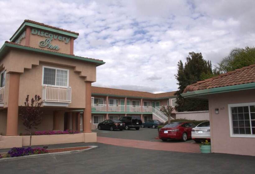 فندق Discovery Inn