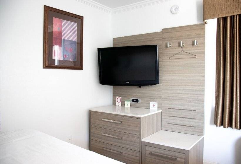 فندق Discovery Inn