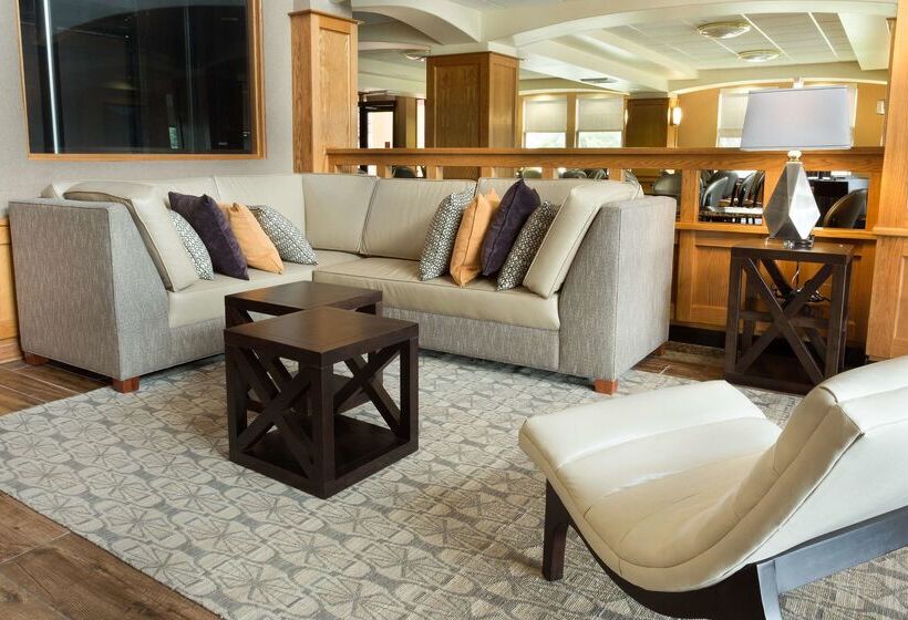 هتل Drury Inn & Suites Lafayette La