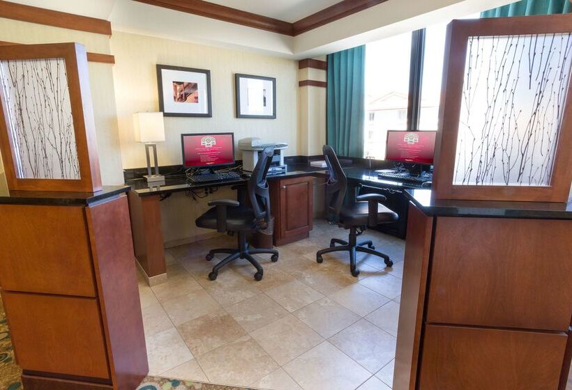 호텔 Drury Inn & Suites Birmingham Lakeshore Drive