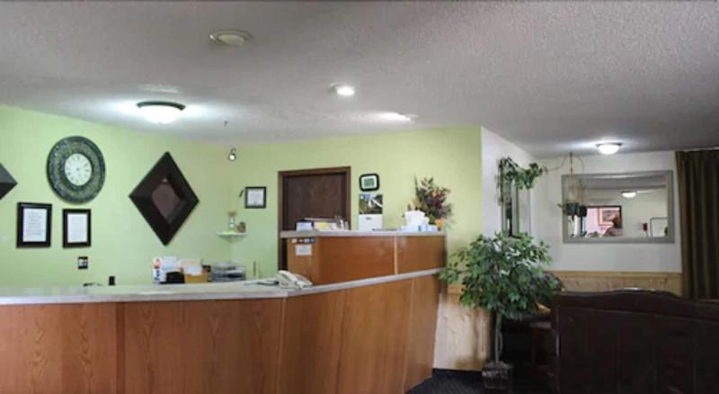 בית מלון כפרי East Grand Inn