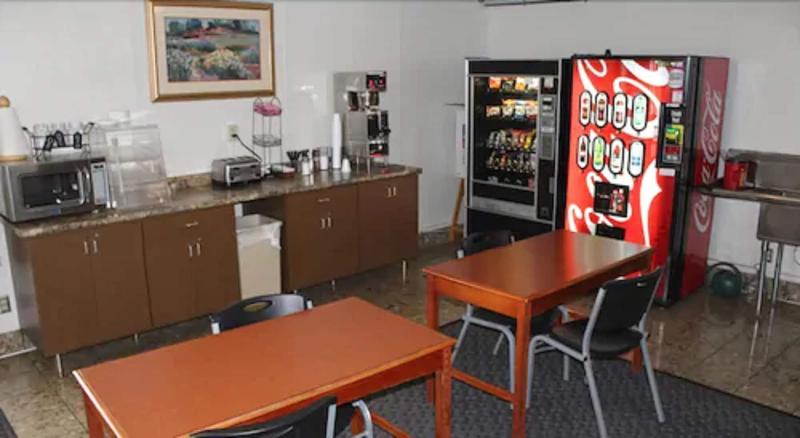 בית מלון כפרי East Grand Inn