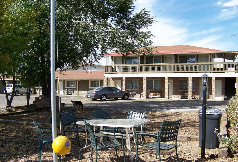 Отель Elk Run Inn