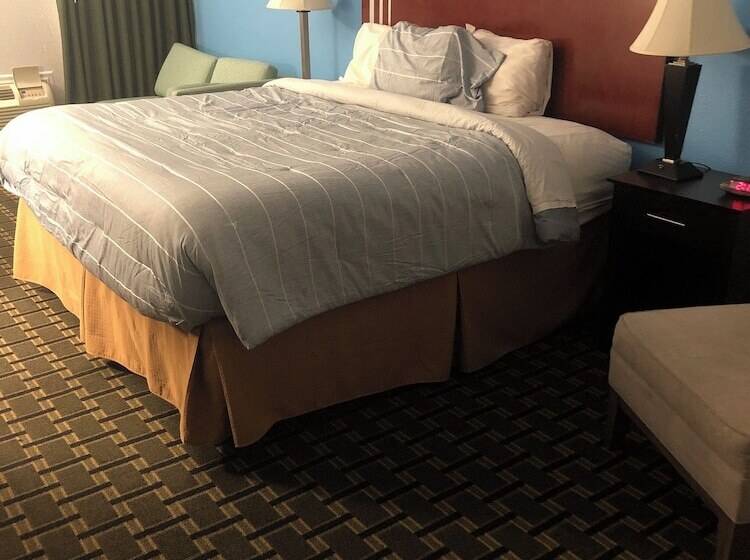 فندق Executive Inn