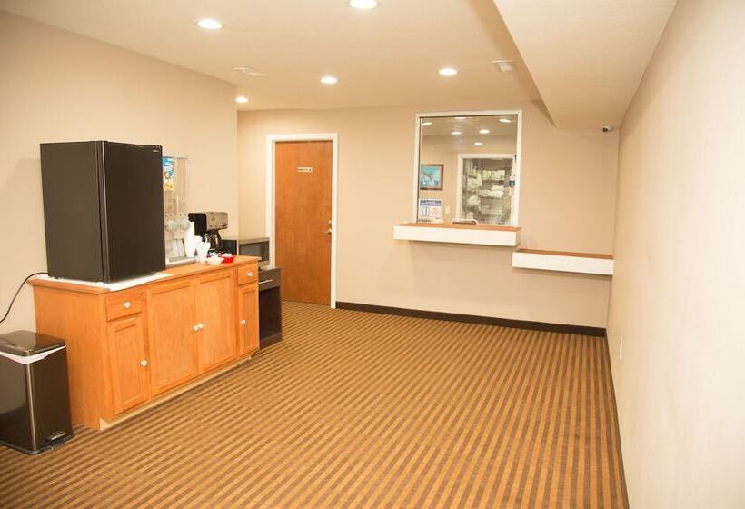 فندق Executive Inn