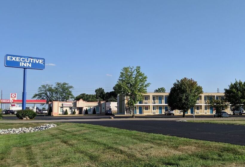 فندق Executive Inn