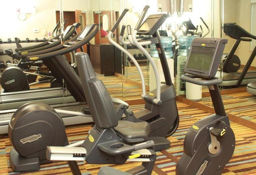 فندق Fairfield Inn & Suites By Marriott Fairmont