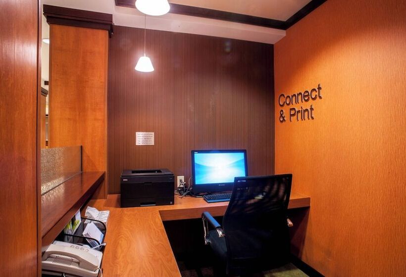 فندق Fairfield Inn & Suites Clovis