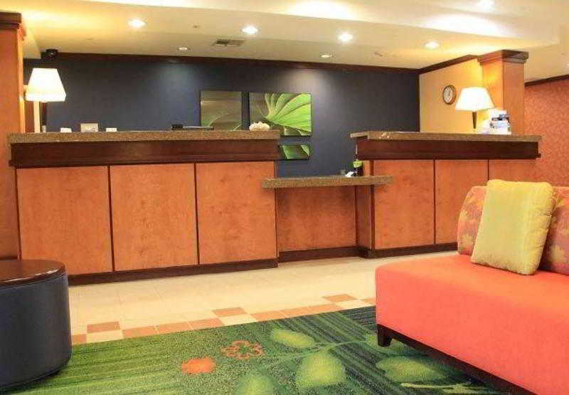 בית מלון כפרי Fairfield Inn & Suites Denton