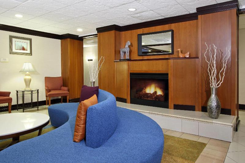 Отель Fairfield Inn & Suites By Marriott Fairfield Napa Valley Area