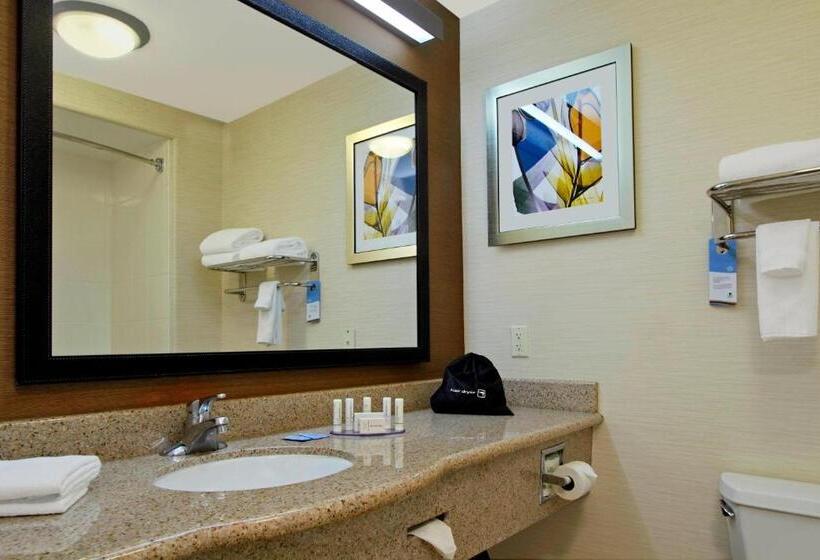 Отель Fairfield Inn & Suites By Marriott Fairfield Napa Valley Area