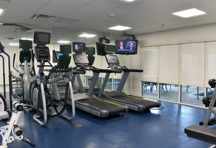 בית מלון כפרי Fairfield Inn & Suites Indianapolis East