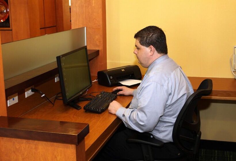 فندق Fairfield Inn And Suites By Marriott Marion