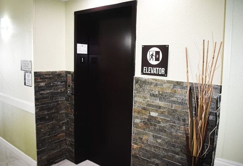 Отель Americas Best Value Inn La Porte