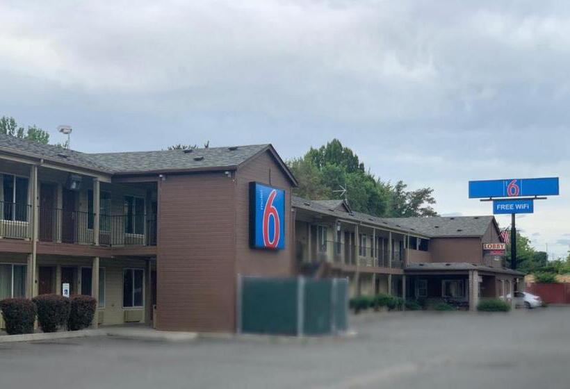 Motel 6 Yakima, Wa   Downtown