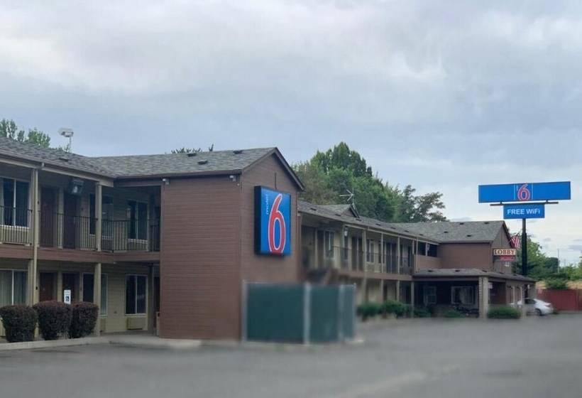 Motel 6 Yakima, Wa   Downtown