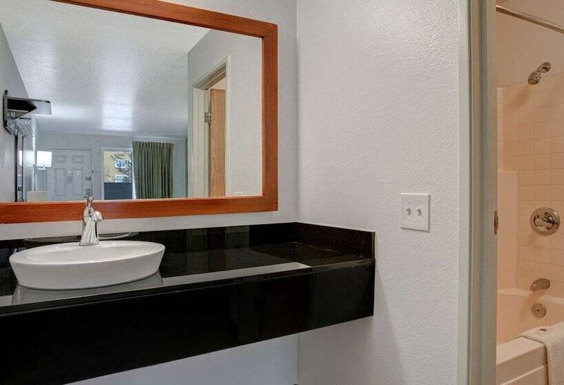 Motel 6 Yakima, Wa   Downtown