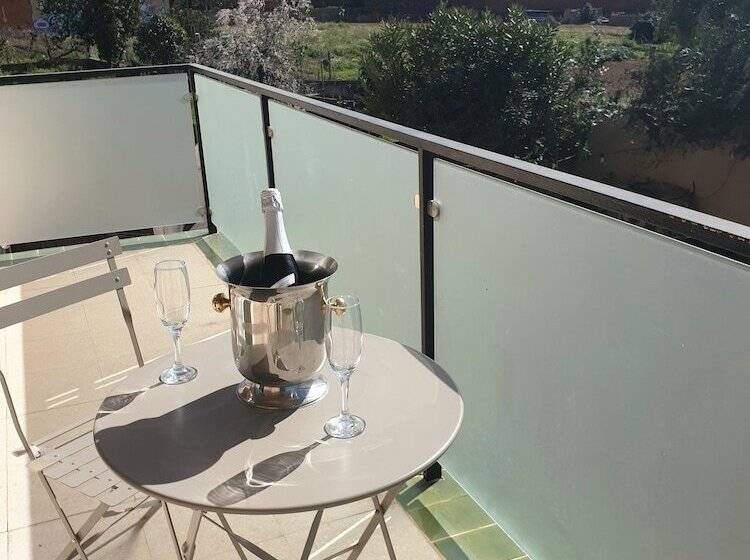 בית מלון כפרי H