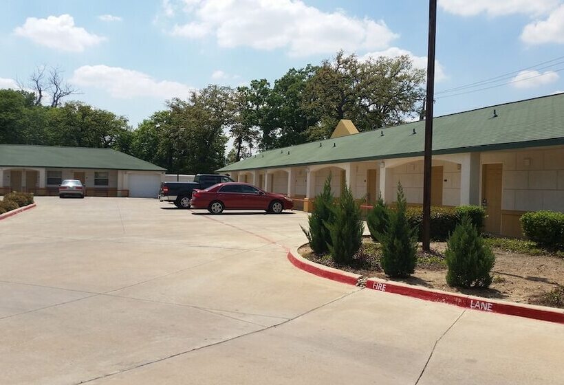 فندق Haltom Inn Fort Worth