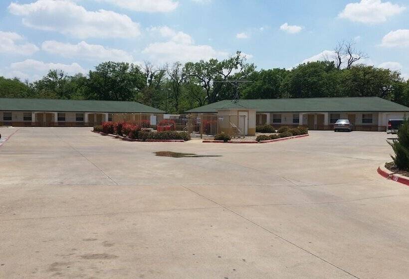 فندق Haltom Inn Fort Worth