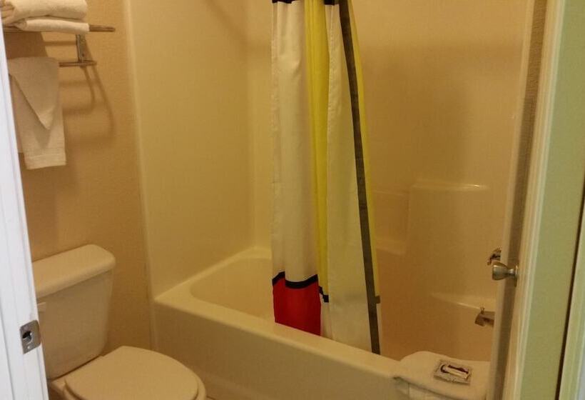 فندق Haltom Inn Fort Worth