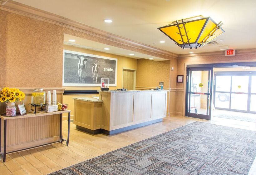 호텔 Hampton Inn & Suites Dodge City