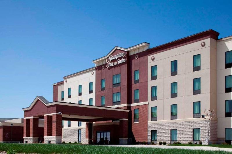 هتل Hampton Inn & Suites Dodge City