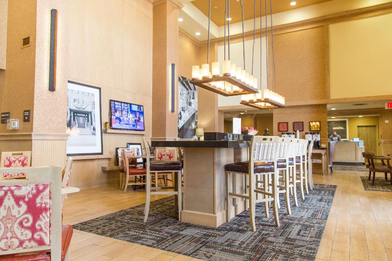 هتل Hampton Inn & Suites Dodge City