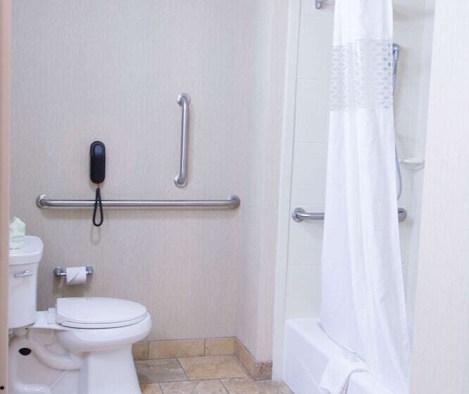 호텔 Hampton Inn & Suites Dodge City