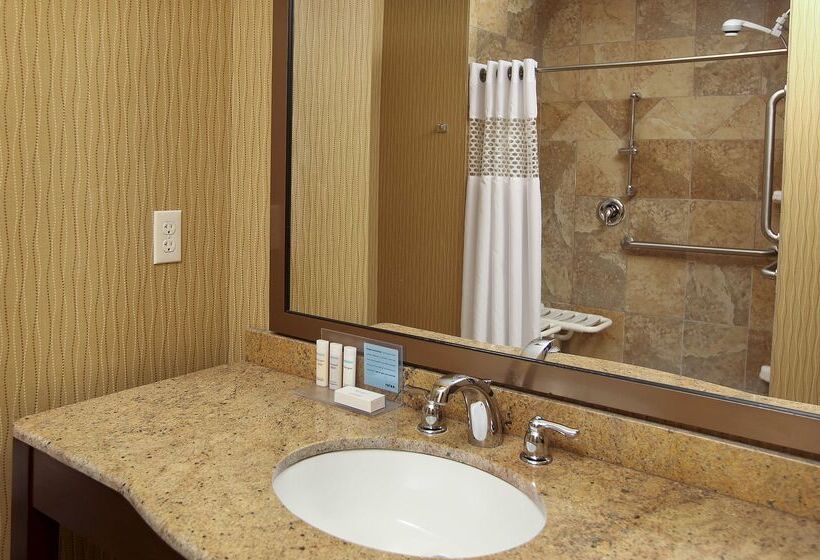 فندق Hampton Inn & Suites By Hilton Fargo Medical Center