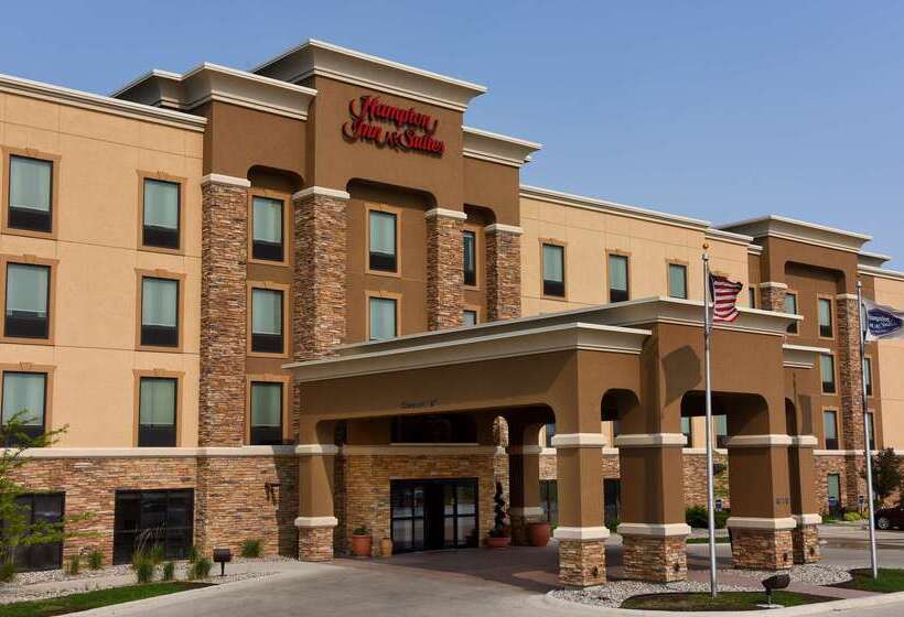 فندق Hampton Inn & Suites By Hilton Fargo Medical Center