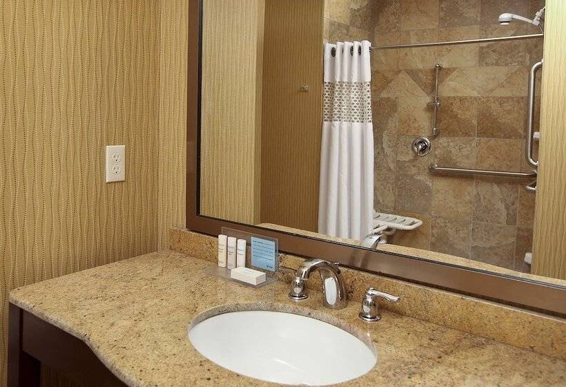 فندق Hampton Inn & Suites By Hilton Fargo Medical Center