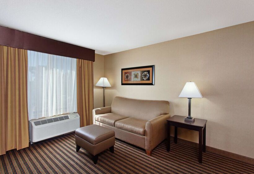 هتل Hampton Inn & Suites Fresno Northwest