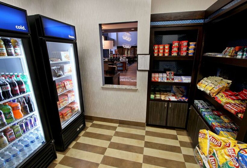 호텔 Hampton Inn & Suites Winnie