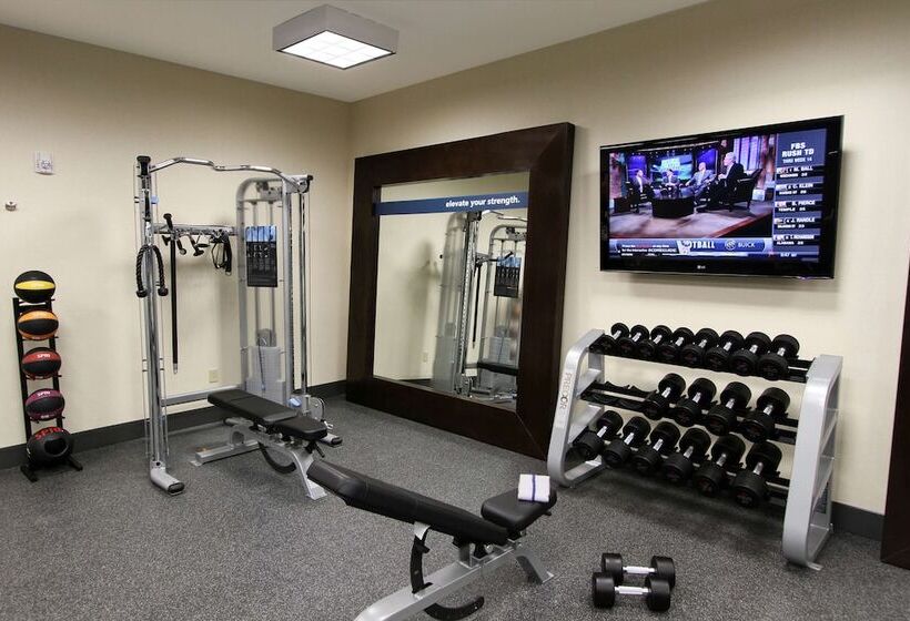 호텔 Hampton Inn & Suites Winnie