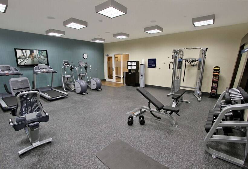 호텔 Hampton Inn & Suites Winnie