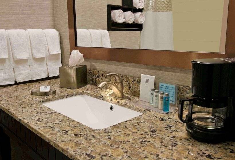 호텔 Hampton Inn & Suites Winnie